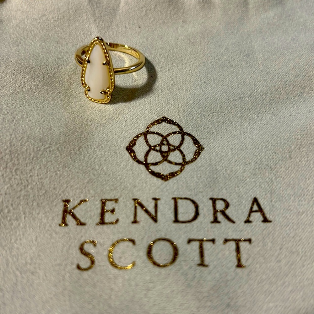 Kendra Scott white arrow ring